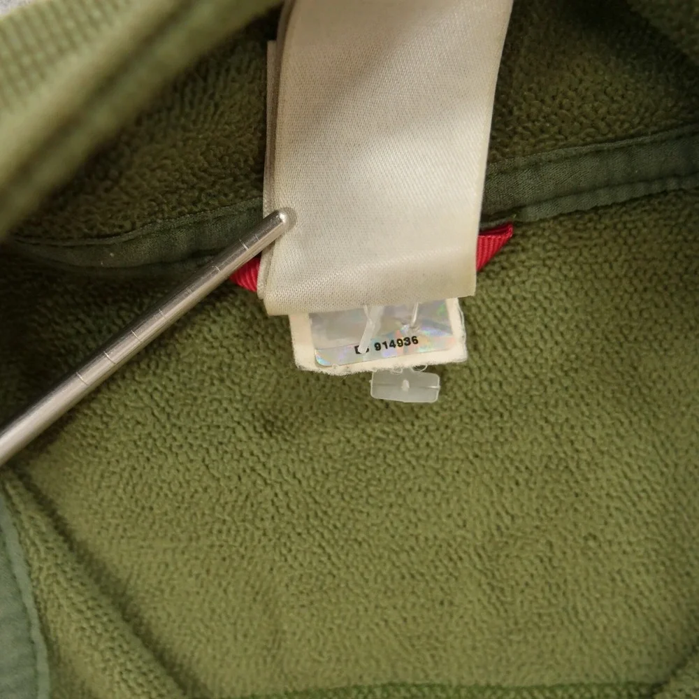 The North Face gently pre
